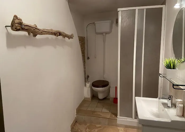 ゲストハウス Pikaret コラート